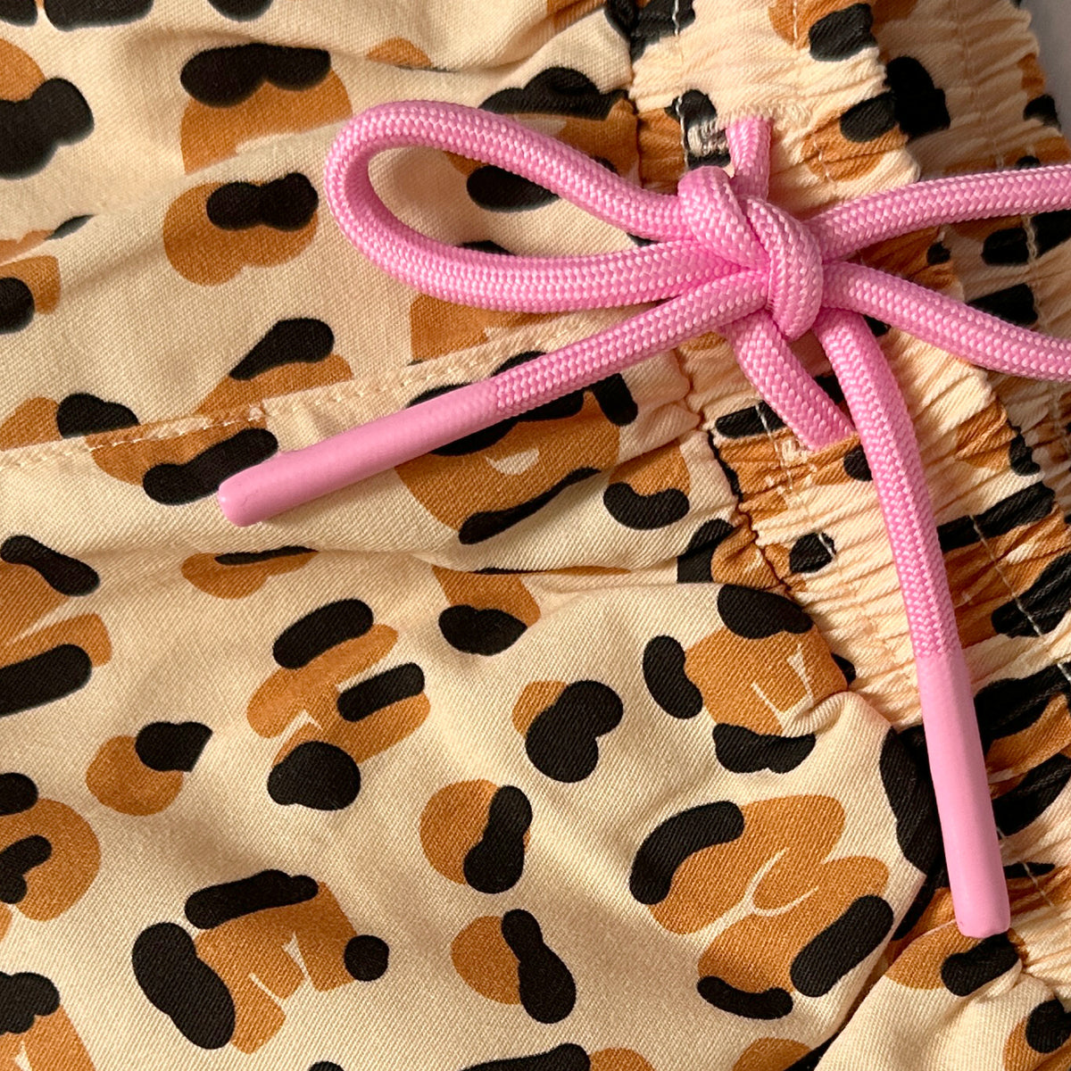 Race Short - Leopard Lemon